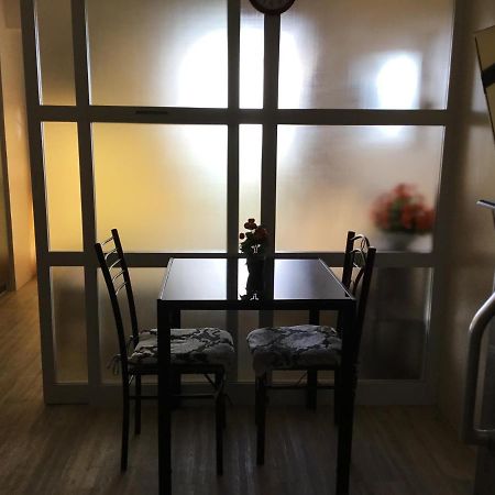 Condominium With Swimming Pool And Viewing Deck Tagaytay City Екстериор снимка