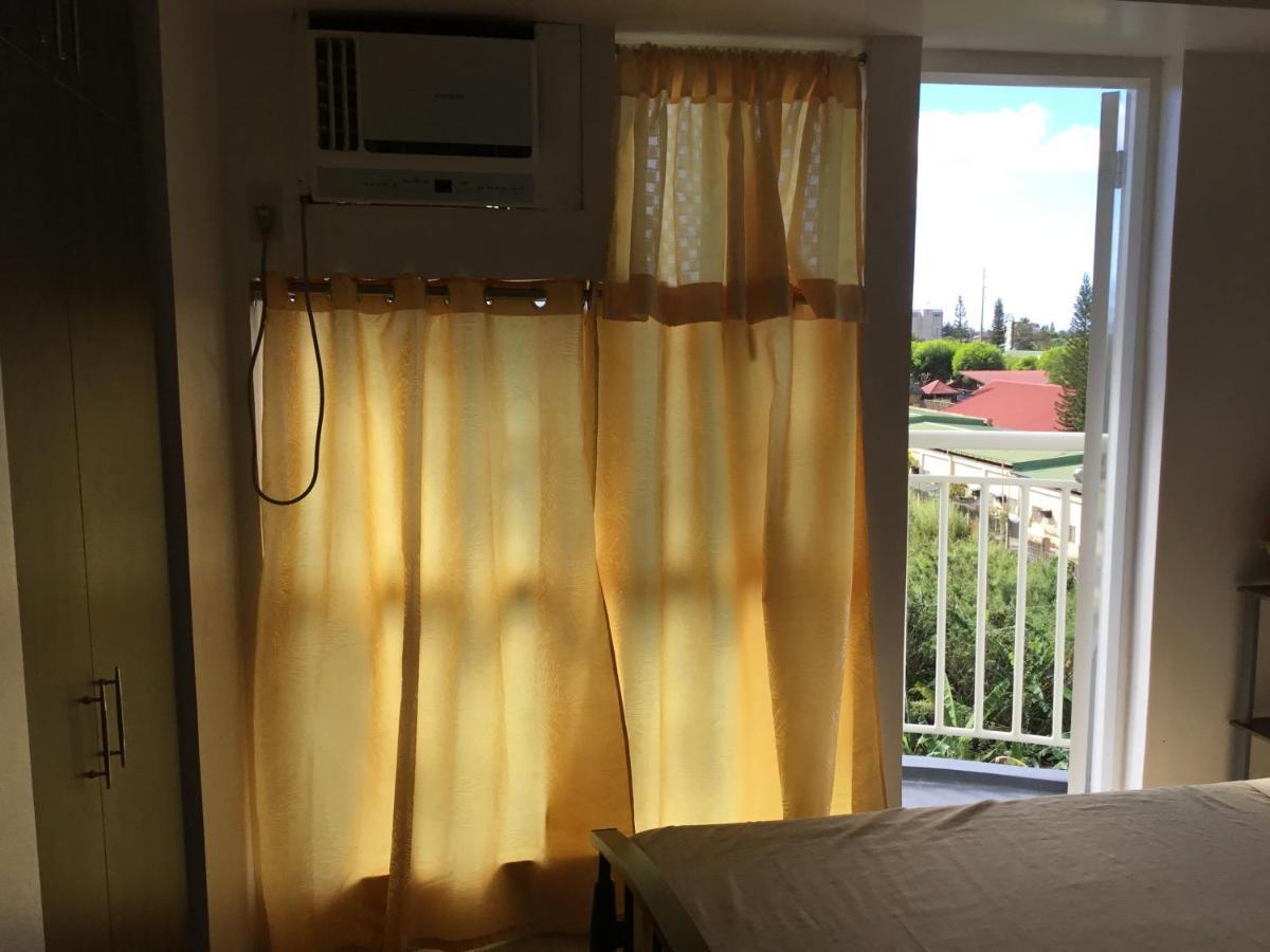 Condominium With Swimming Pool And Viewing Deck Tagaytay City Екстериор снимка